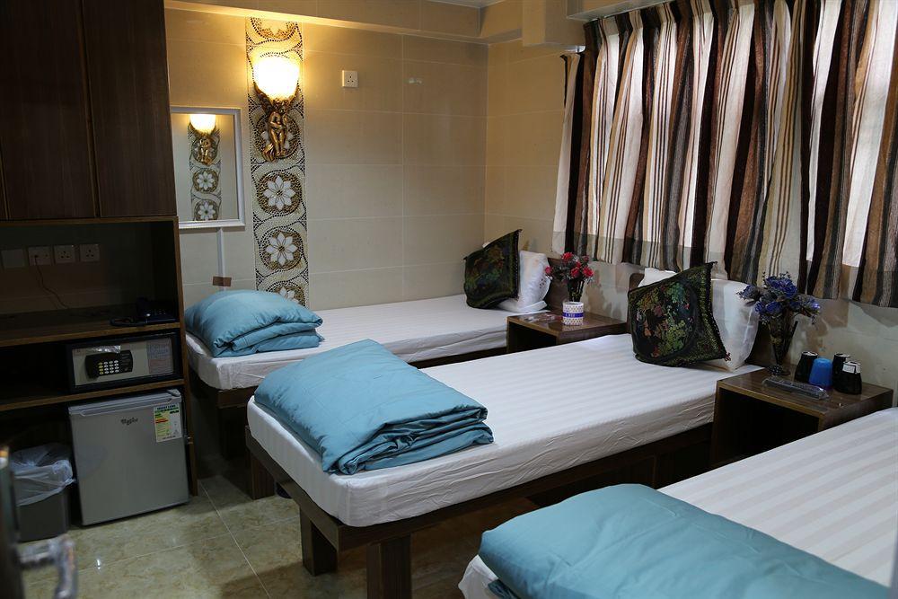 New Tokyo Hostel Hong Kong Exterior photo